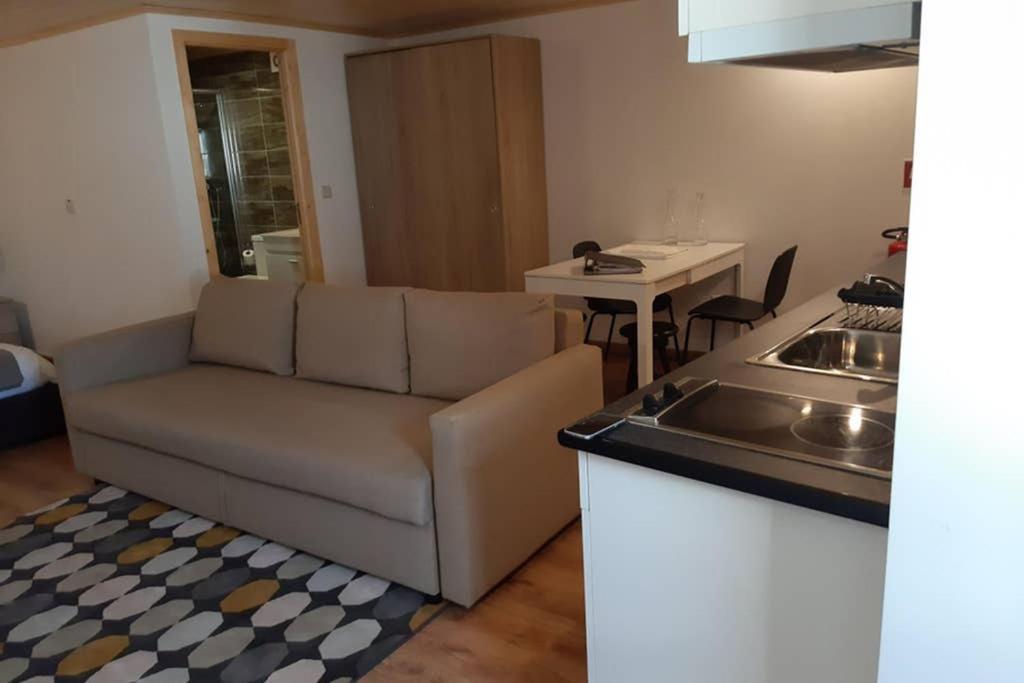 Aurora Papas Apartman Provesende Kültér fotó